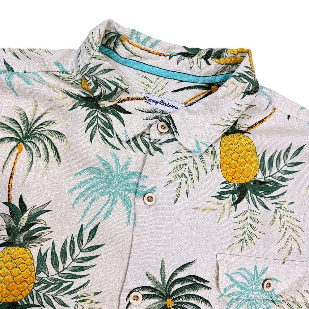 Tommy Bahama Silk Button Up Shirt Mens XXL Cream Pineapple‎ Palm Tree Tropical